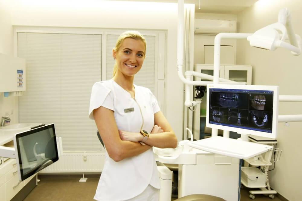 Vienintelė Rytų Europoje endodontijos mikrochirurgė dirba Klaipėdoje